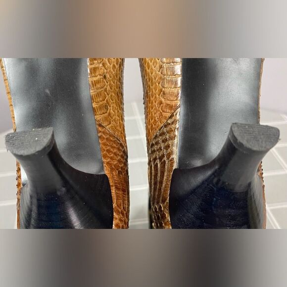 J Renee Womens Size 7.5 Lioness Boots Shoes Snakeskin Fur Giraffe Print Pattern - Picture 8 of 15